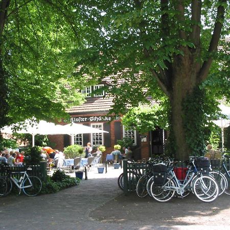 Klosterschänke Hude Hotel Ferienwohnungen Restaurant Café Esterno foto