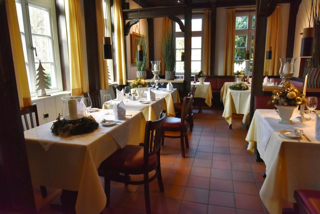 Klosterschänke Hude Hotel Ferienwohnungen Restaurant Café Esterno foto